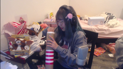 Lily opens a gift from her mods