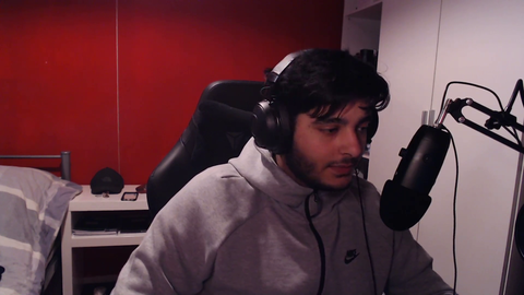 Streamer pours out heart to loyal viewer. Widepeepohappy