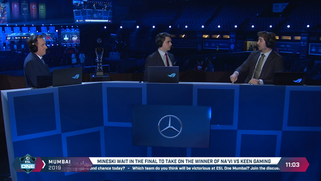 EternalEnvy(pro Dota 2 player) gets called out by analyst on the official stream after kicking the same player twice. 10 days before Major event.