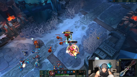 T1 faints after 1v1ing Jason (Loud)