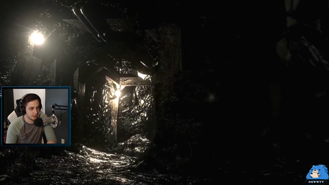 Step Dad Walks In On Step Daughter in Raccoon City