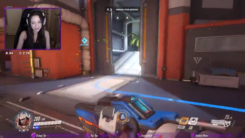 Jeff Kaplan triggers streamer with tourettes