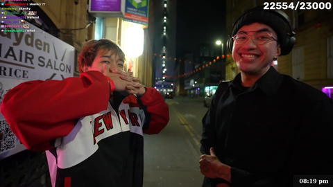 Gambling Addict 300K Scammer Sliker Streamsnipes Jasontheween while banned on Twitch