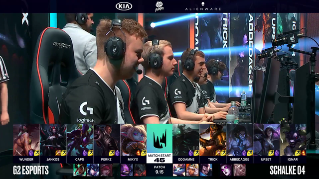 Caps and Wunder play rock paper scissors for Kha'Zix