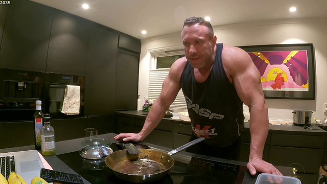 Knut gets very real about why he does bodybuilding