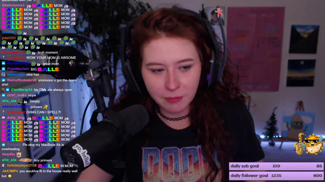 Streamer breaks her favorite ring because of sub alerts