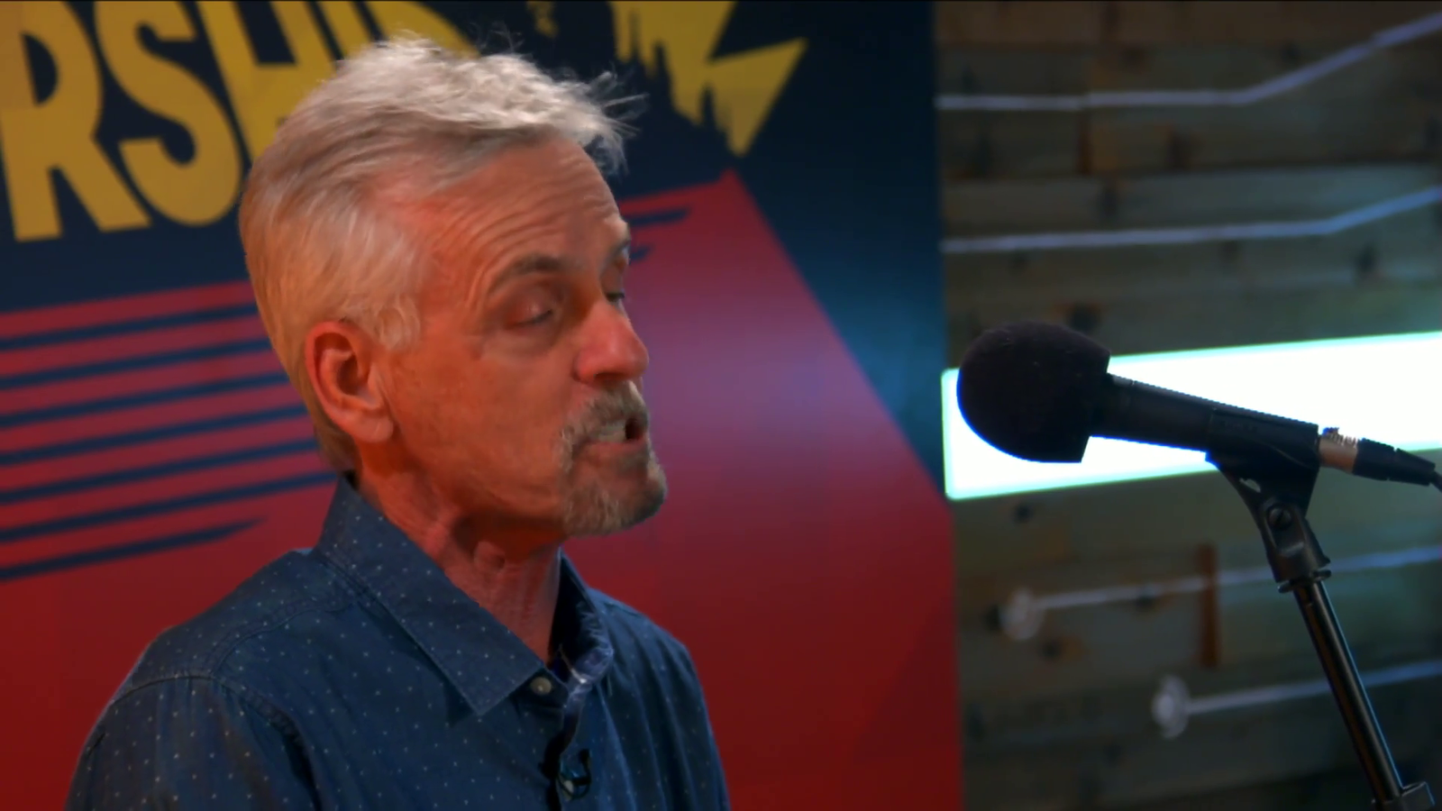 Rob Paulsen (Voice of Yakko from the Animaniacs and much more) performs "The Countries of the World" song live on twitch.