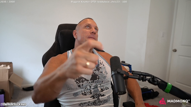 Knut encourages his chat to get a prostate exam