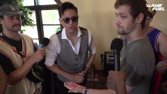 Magician at OTK event does insane card trick for Soda