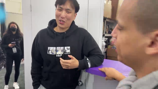 Doublelift looks like a giant IRL