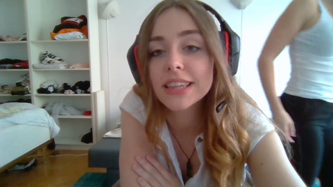 Melina says what everything is currently feeling about Greek