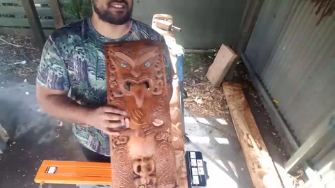 Broxh_ showing off one of his woodcarvings after being hosted by @Poke <3