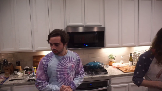 Mizkif is scared of Bobe