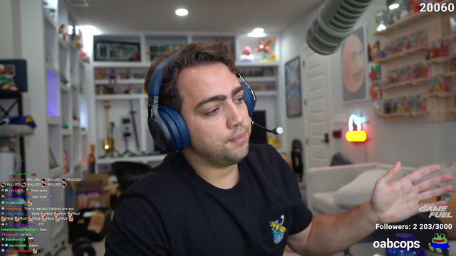 Mizkif gets treated like shit at a bar