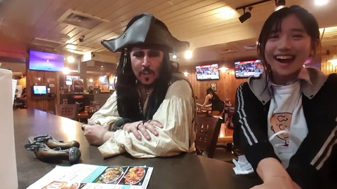 Jack Sparrow Describes Twitch Viewers for Jinny