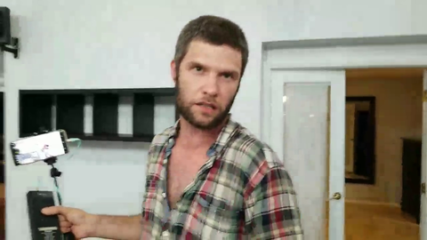 EBZ slaps & punches Scuffed Jim Carey for saying the N word because he's 'from the hood'