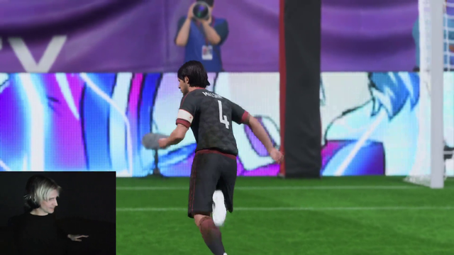 xQc coaches Jesse in FIFA