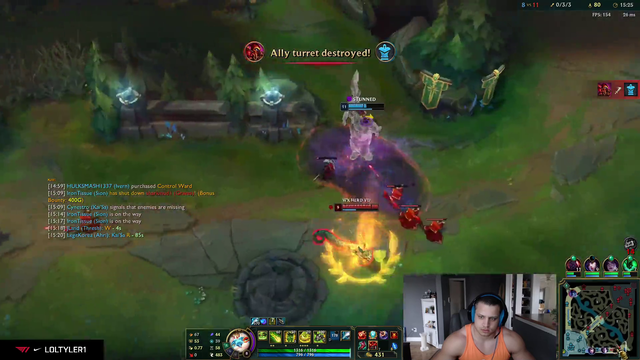 loltyler1 - Stuck on Thresh's Lantern