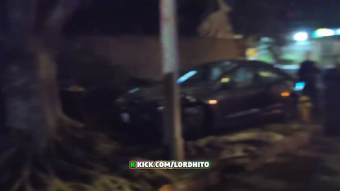 Random Guy Presses and Hits Streamer LordHito in front of cops and then tackle him