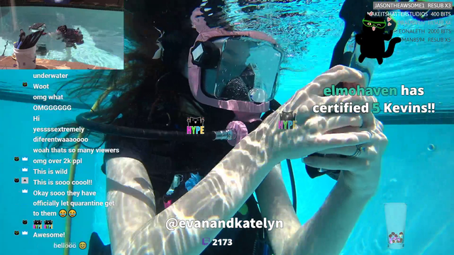 The first fully underwater live stream on Twitch?