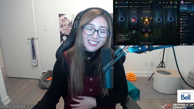 XChocoBars tells chat how Lily always talks so formally to her