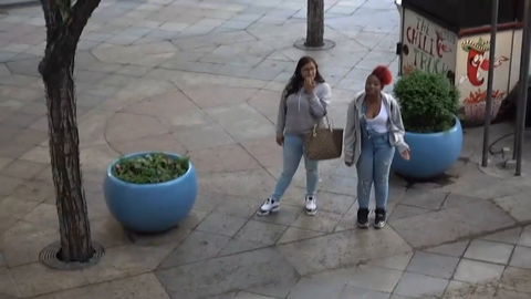 Ice calling out girls stealing from homeless