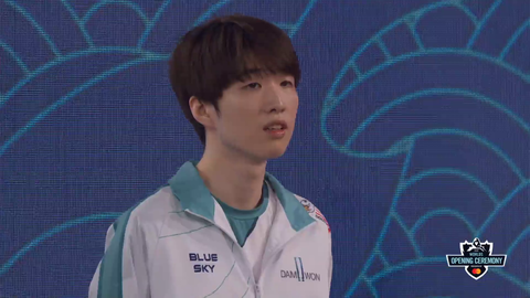 Team receives absolutely zero cheers from Chinese crowd [WORLDS SPOILERS]