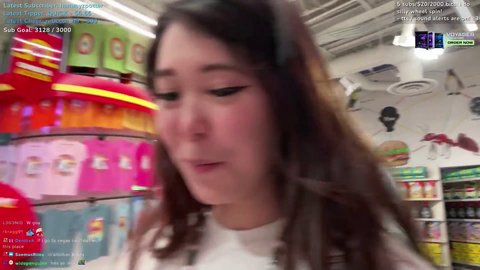 ExtraEmily makes her XQC confession live from Vegas