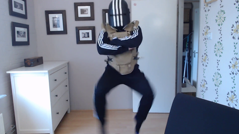 Pestily cosplaying as Killa for his charity giveaway