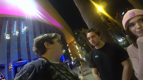 Mizkif meets Amouranth.