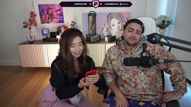 Tik Tok girl apologizes to Mizkif