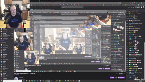 Music Streamer harmonizes with himself by watching his own vods