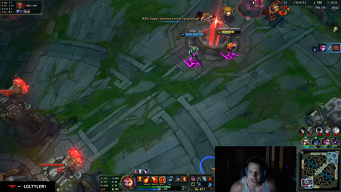 Tyler1 gets mid challenger