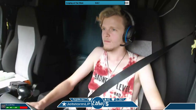 Kkona brother! Is dat a tractor!