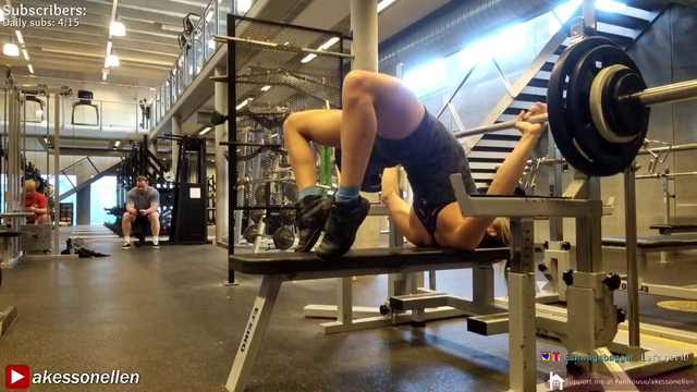 EllenVy benching 200+