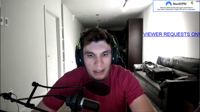 Trainwrecks responds LiveStreamFails haters about xQc watching Gordon Ramsay