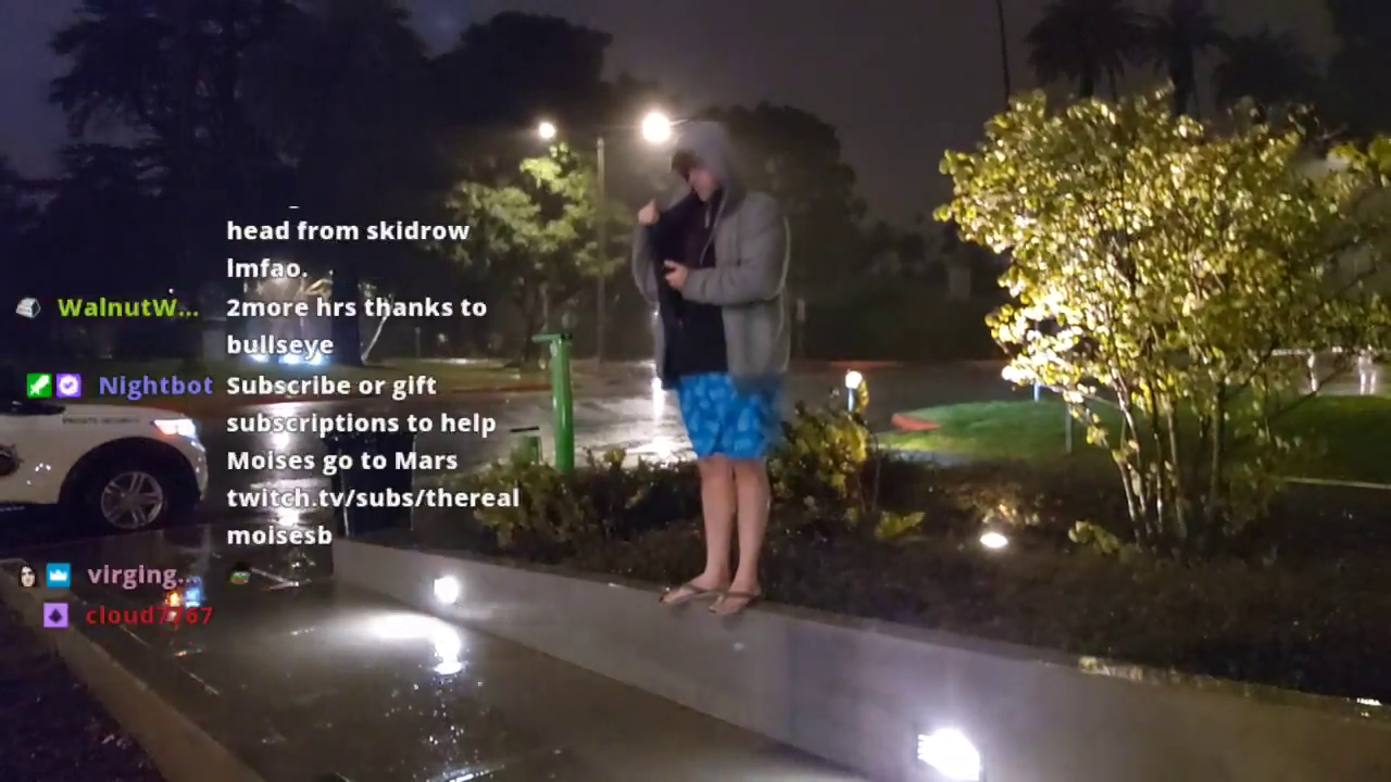 good cop feels bad for homeless livestreamer