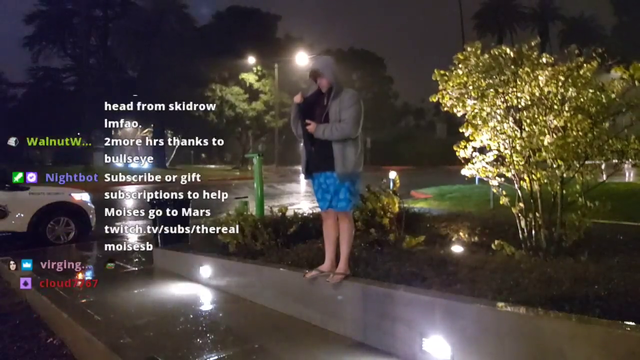 good cop feels bad for homeless livestreamer