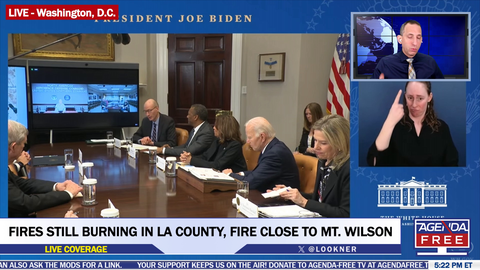 Lookner Welcomes Schoolchildren to the Chat