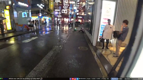 Angel of Shibuya helps a drunk and then gets recognition