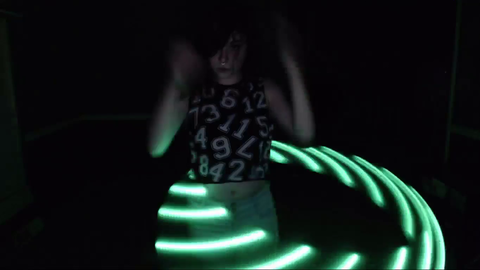 Hoop Girl breaks her $400 LED hula hoop!