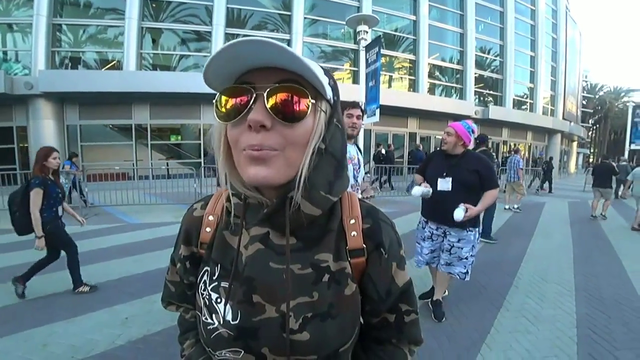 Greek introduces himself to Jessica