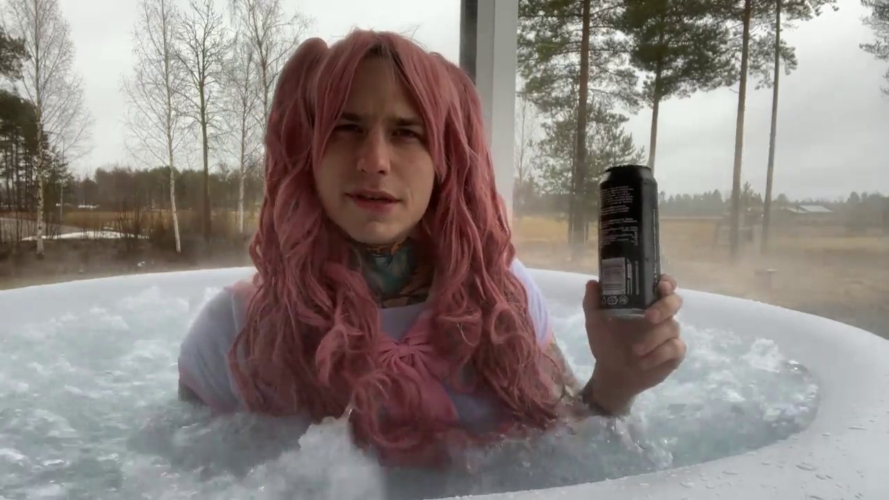 Finnish hottub stream [+18]