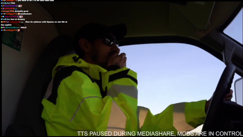 Avghans nails Sykkuno impression while driving a truck to Texas