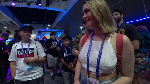 Kid knows who Mia Malkova is ( ͡° ͜ʖ ͡°)