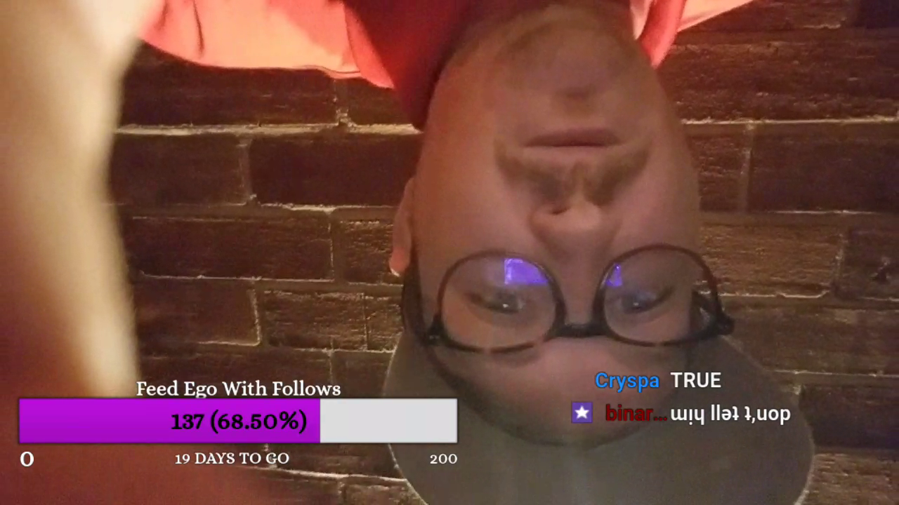 Streamer doesn't realize he's upsidedown
