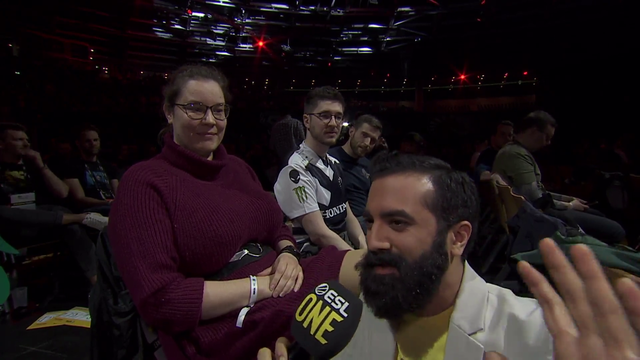 Live proposal at DOTA2 Berlin Major
