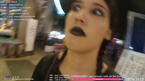 Streamer scaring innocent kid