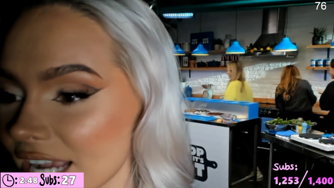 Pieface accidentally strips during Talia’s stream 😂