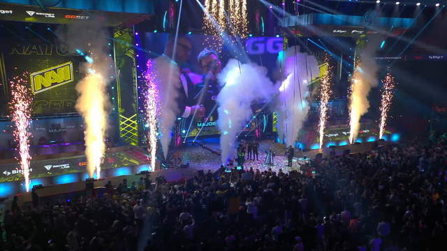 Boombl4 proposing to his girlfriend in front of millions